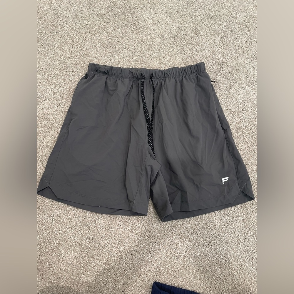 Men’s Fabletics Short Bundle - Picture 4 of 4
